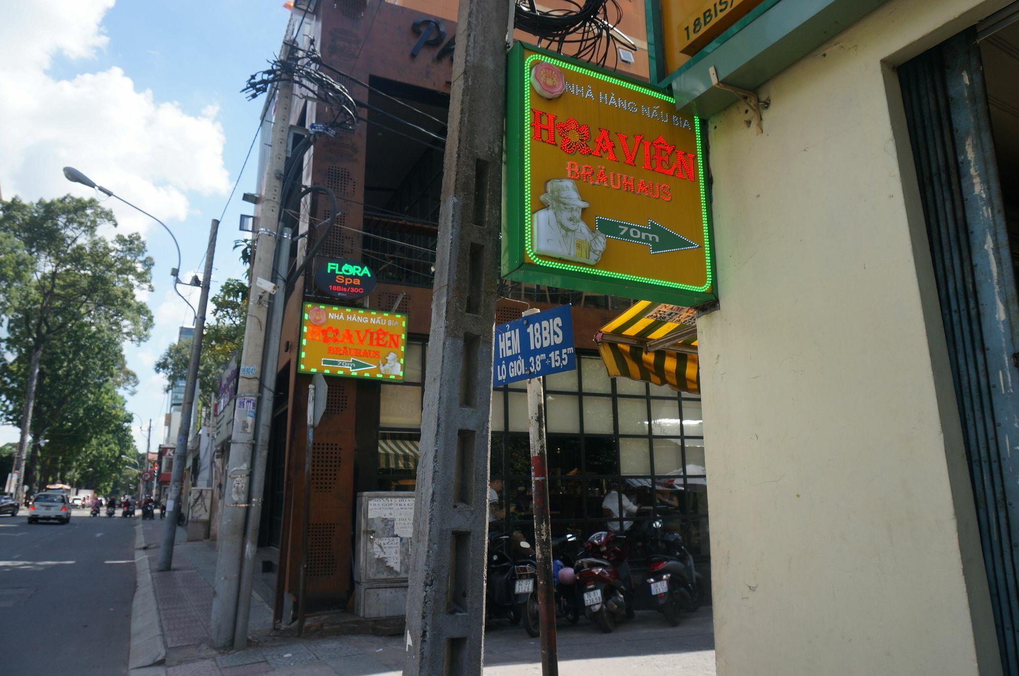 Urban Saigon Homestay Хошимин Екстериор снимка